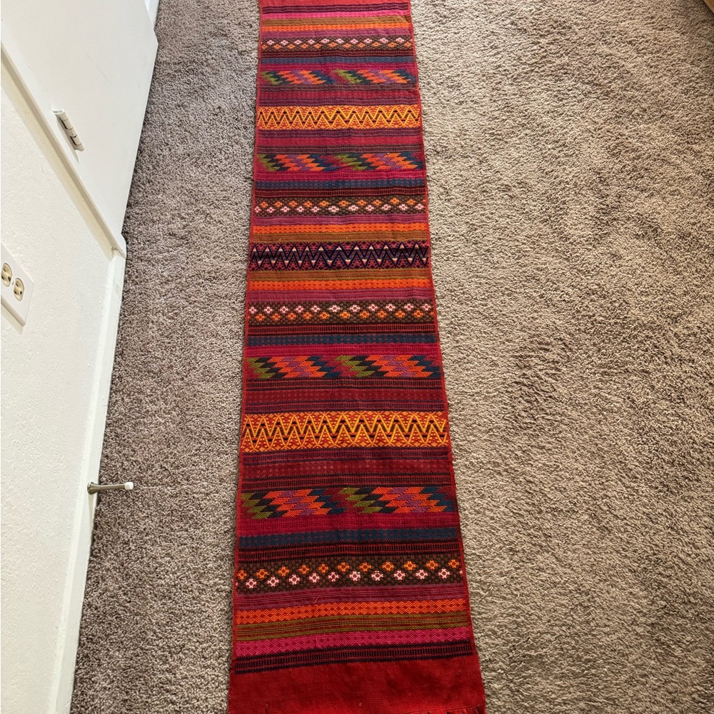 Vintage Guatemalan Woven Table Runner/ Wall Tapestry - Picture 4 of 4